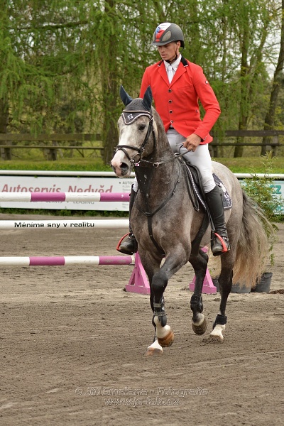 Skoková soutěž dvoufázové skákání 110/120 cm