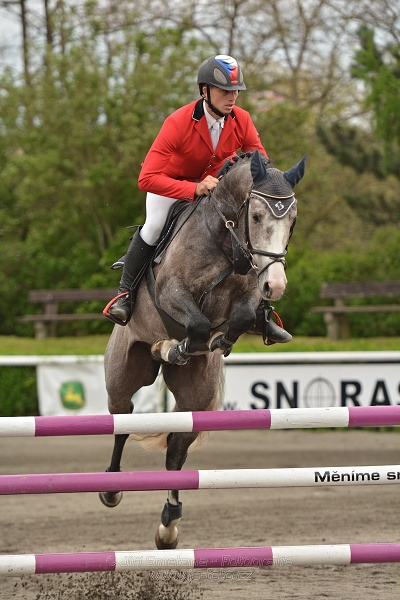 Skoková soutěž dvoufázové skákání 110/120 cm