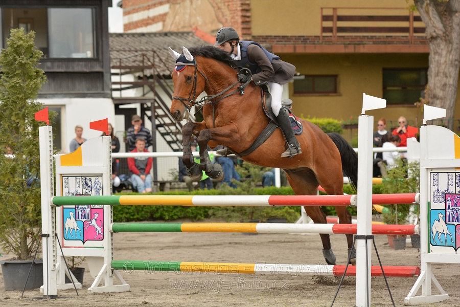 Skoková soutěž dvoufázové skákání 110/120 cm