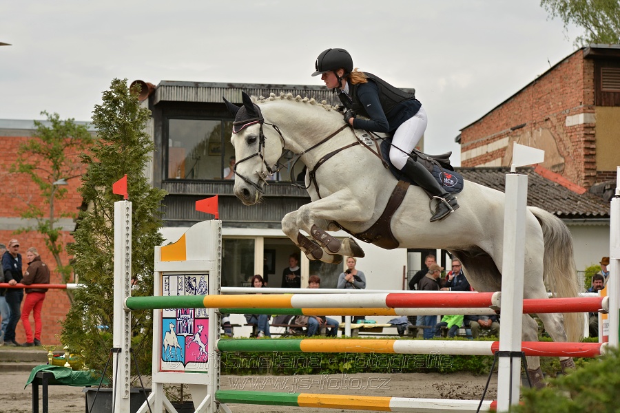 Skoková soutěž dvoufázové skákání 110/120 cm