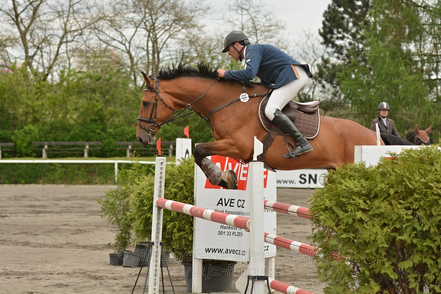 Skoková soutěž dvoufázové skákání 110/120 cm