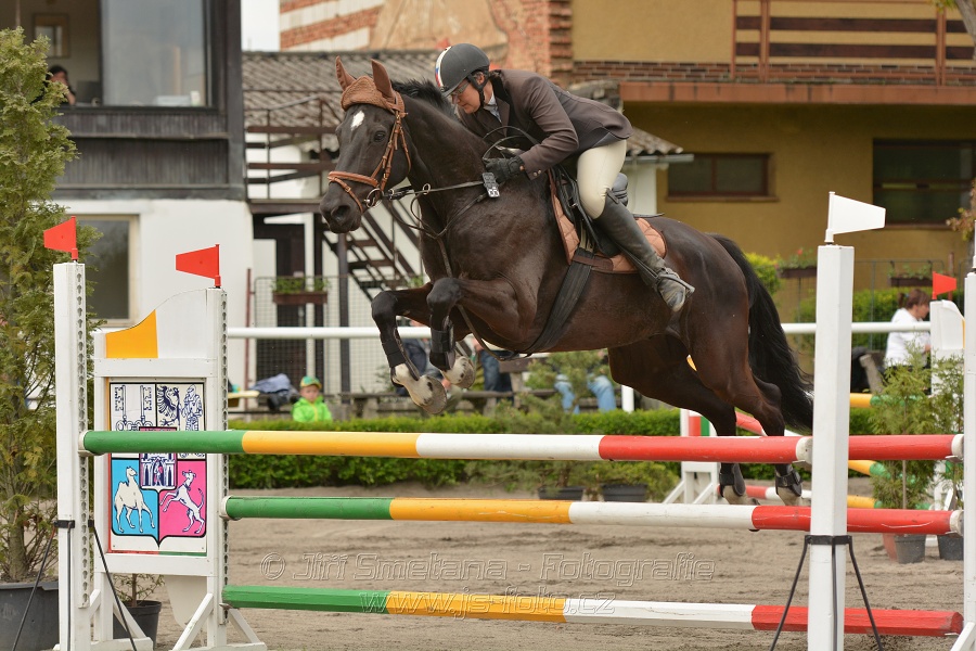 Skoková soutěž dvoufázové skákání 110/120 cm