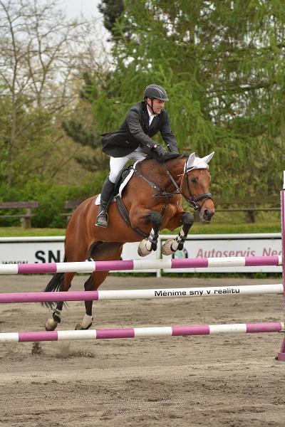 Skoková soutěž dvoufázové skákání 110/120 cm