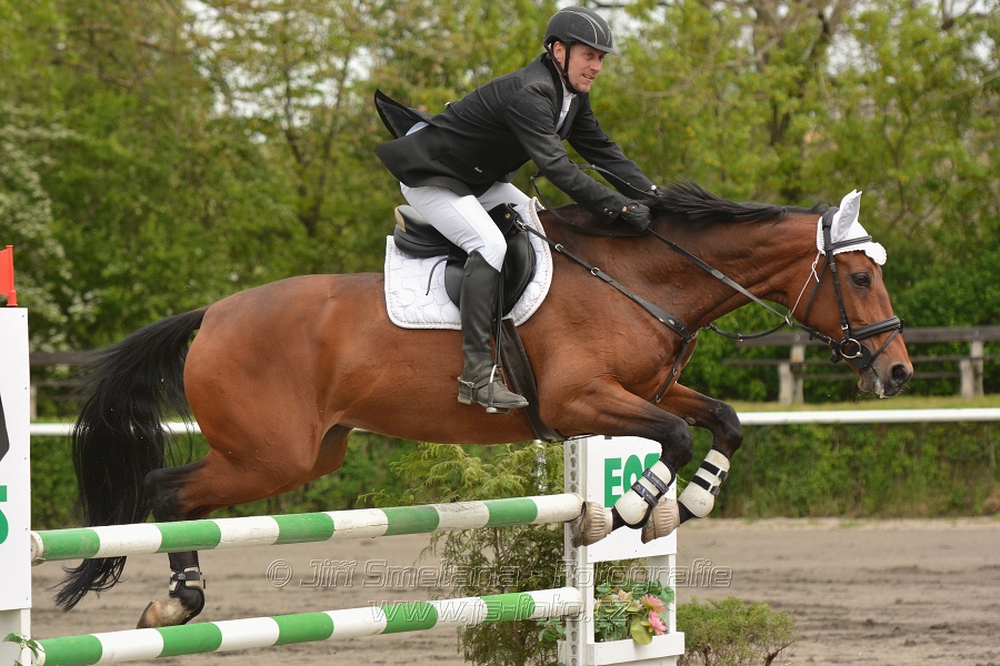 Skoková soutěž dvoufázové skákání 110/120 cm