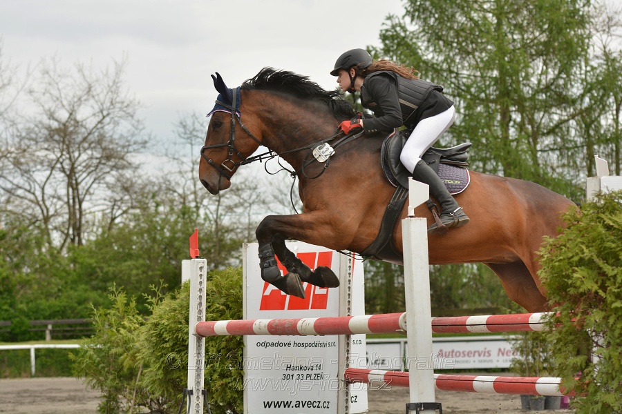 Skoková soutěž dvoufázové skákání 110/120 cm