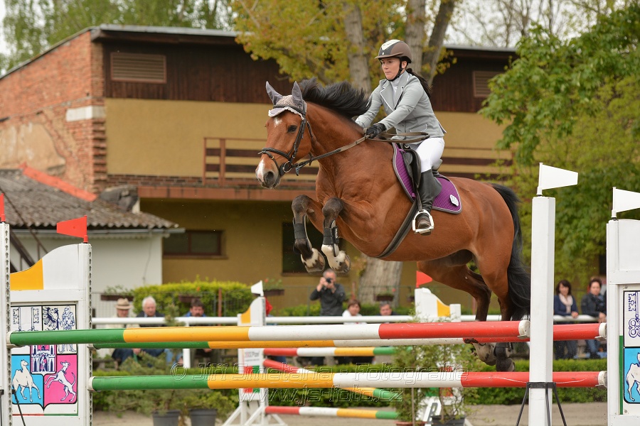 Skoková soutěž dvoufázové skákání 110/120 cm