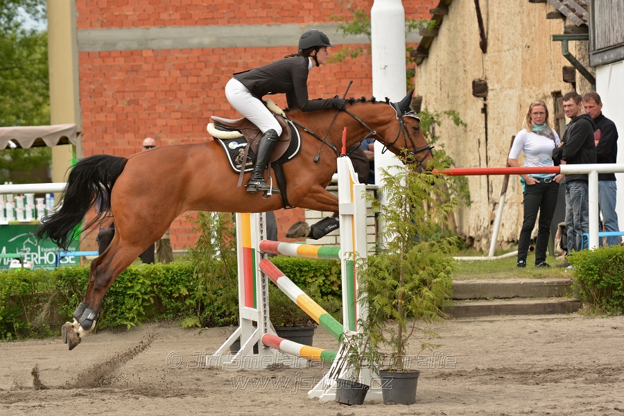 Skoková soutěž dvoufázové skákání 110/120 cm