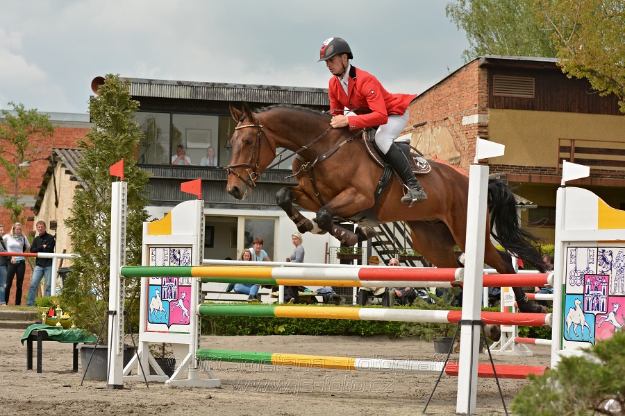 Skoková soutěž dvoufázové skákání 110/120 cm