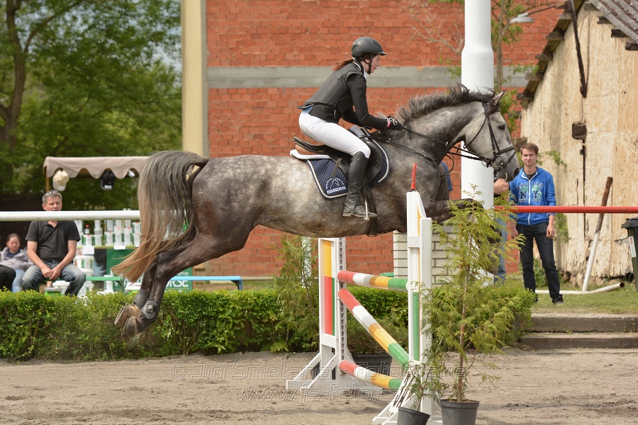 Skoková soutěž dvoufázové skákání 110/120 cm