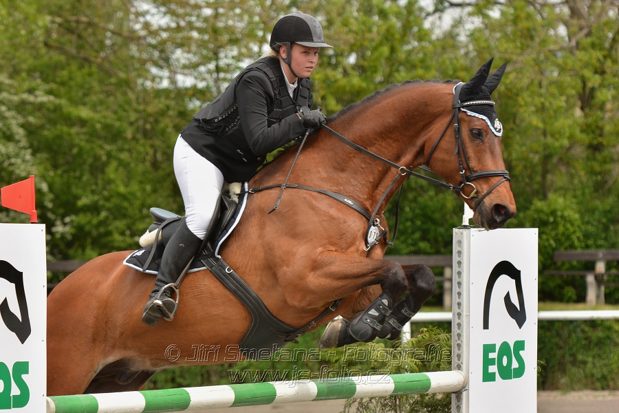 Skoková soutěž dvoufázové skákání 110/120 cm