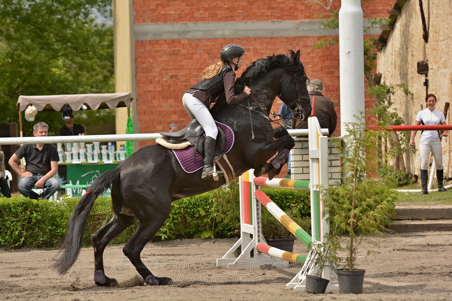 Skoková soutěž dvoufázové skákání 110/120 cm