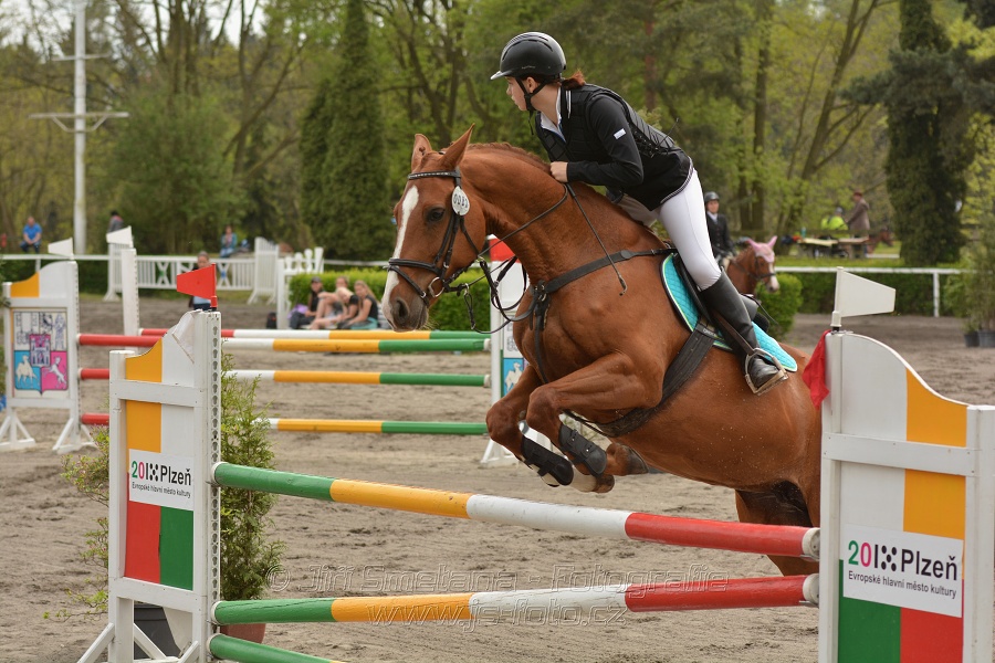 Skoková soutěž dvoufázové skákání 110/120 cm