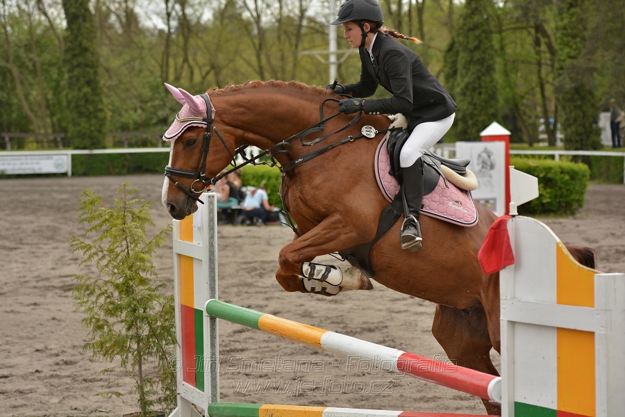 Skoková soutěž dvoufázové skákání 110/120 cm