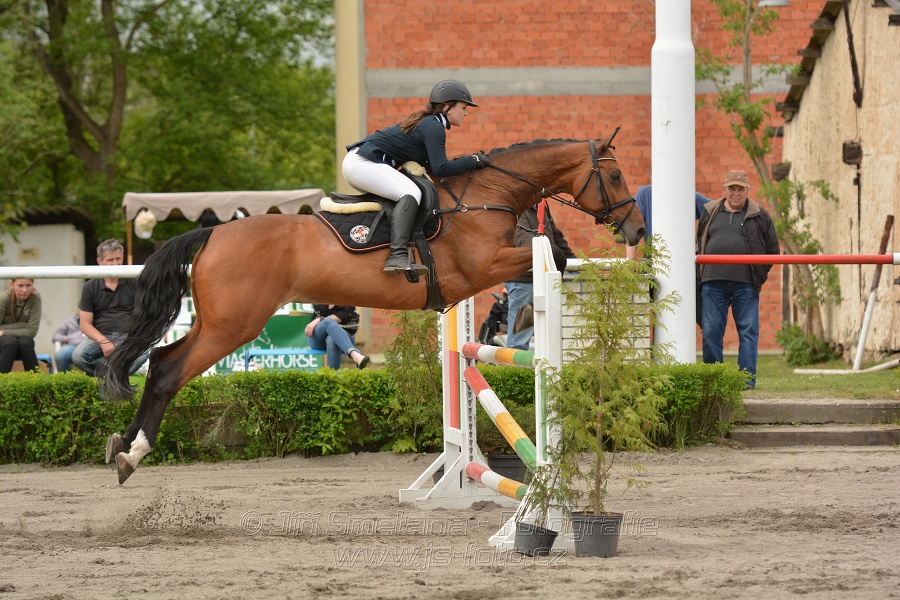 Skoková soutěž dvoufázové skákání 110/120 cm