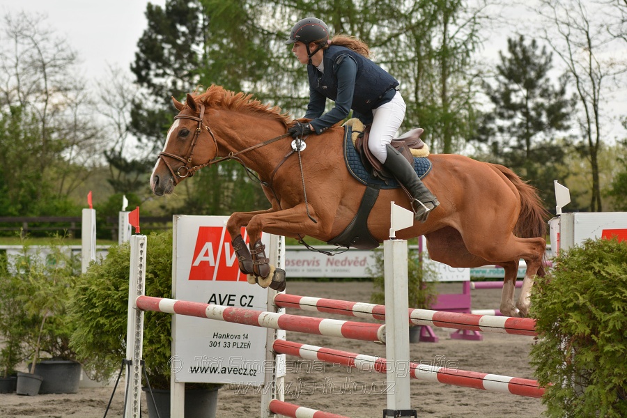 Skoková soutěž dvoufázové skákání 110/120 cm