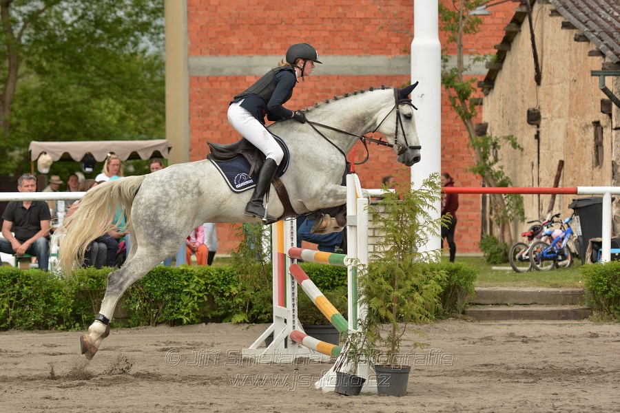 Skoková soutěž dvoufázové skákání 110/120 cm