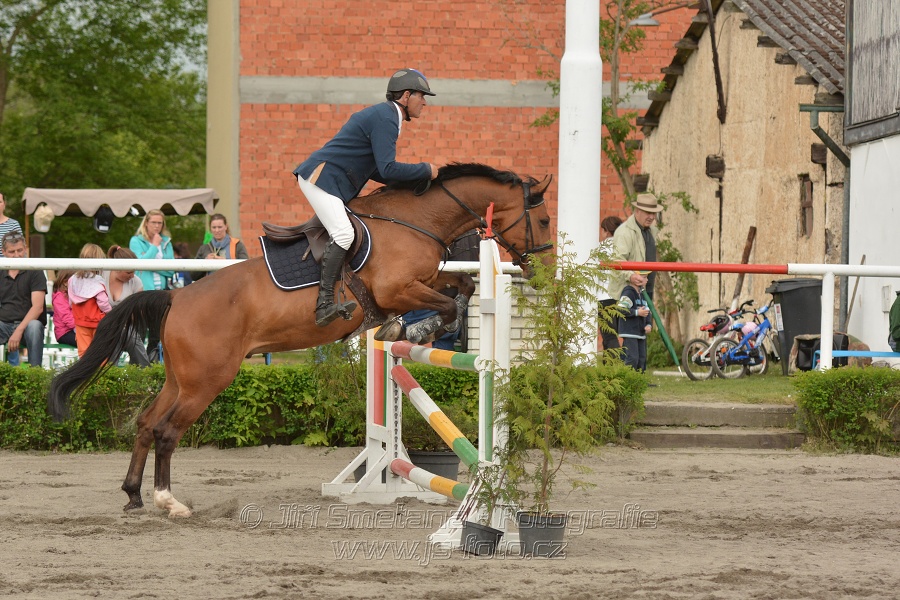 Skoková soutěž dvoufázové skákání 110/120 cm