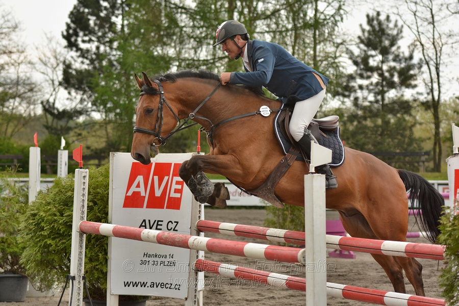 Skoková soutěž dvoufázové skákání 110/120 cm