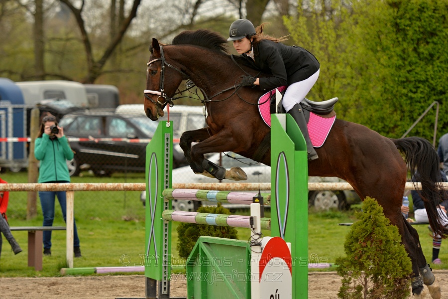 Skoková soutěž stupně „ZL“, bez rozeskakování