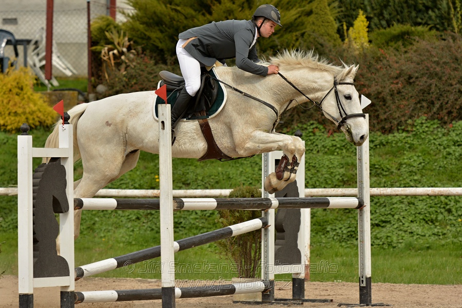 Skoková soutěž stupně „ZL“, bez rozeskakování