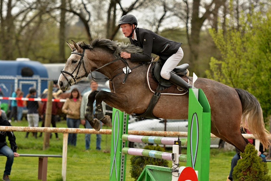 Skoková soutěž stupně „ZL“, bez rozeskakování