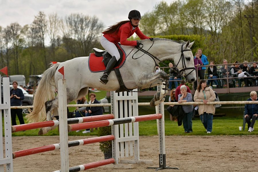 Skoková soutěž stupně „ZL“, bez rozeskakování