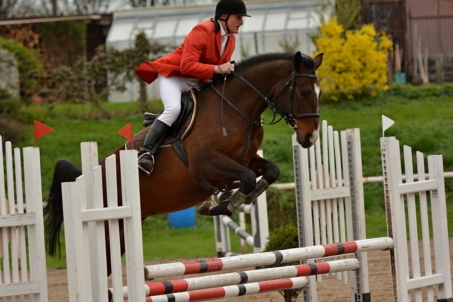 Skoková soutěž „Stupňovaná obtížnost do 100 cm“