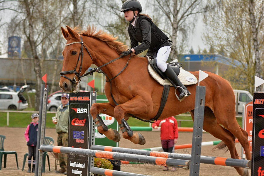 Skoková soutěž „Stupňovaná obtížnost do 100 cm“