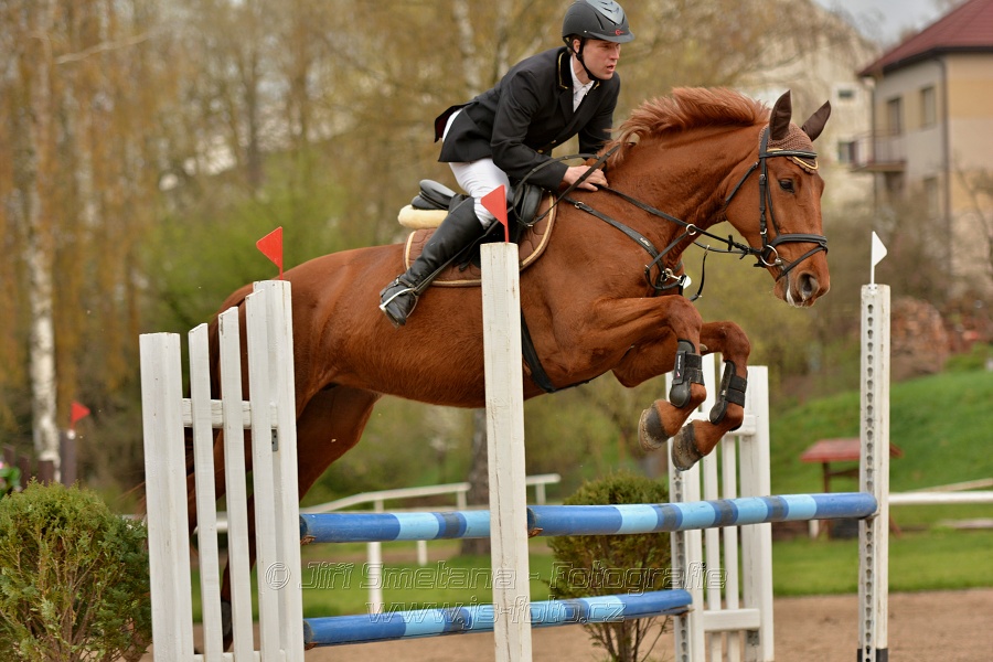 Skoková soutěž „Stupňovaná obtížnost do 100 cm“