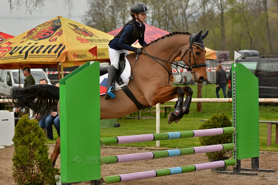 Skoková soutěž „Stupňovaná obtížnost do 100 cm“