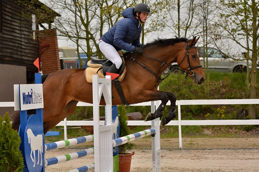 Skoková soutěž Stupňováná obtížnost do 100 cm