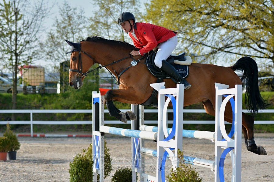 Skoková soutěž stupně „S*“ s návazným rozeskaková$