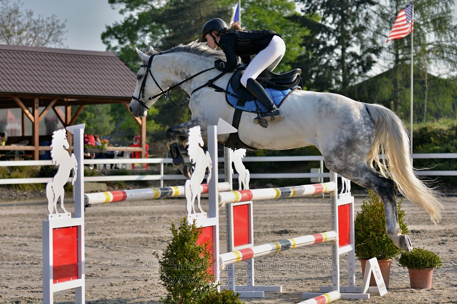 Skoková soutěž stupně „S*“ s návazným rozeskaková$