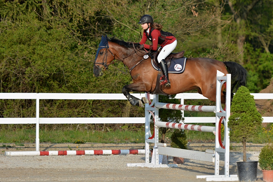 Skoková soutěž stupně „S*“ s návazným rozeskaková$