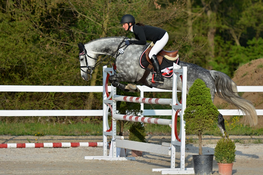 Skoková soutěž stupně „S*“ s návazným rozeskaková$