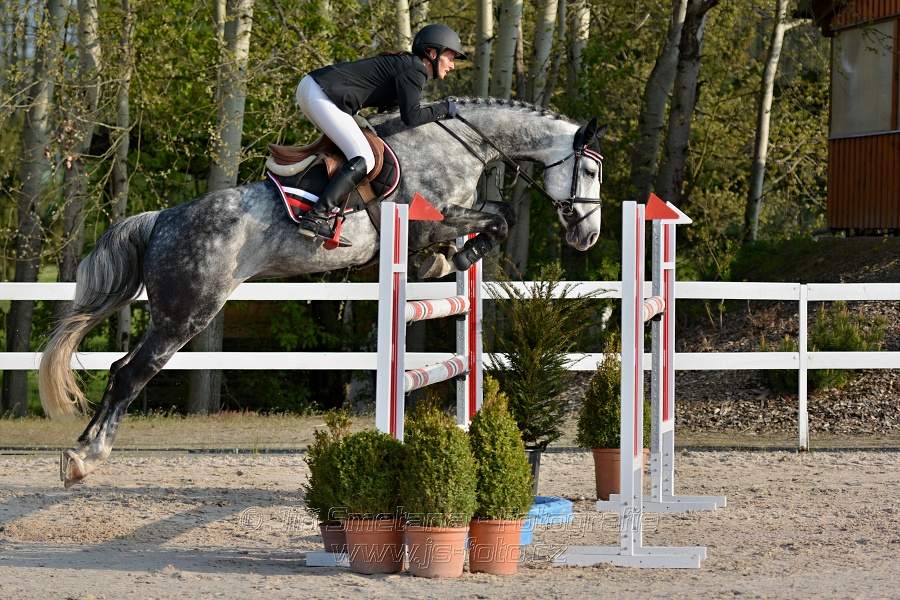 Skoková soutěž stupně „S*“ s návazným rozeskaková$