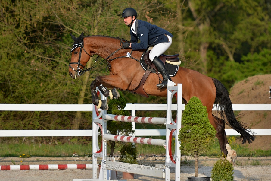 Skoková soutěž stupně „S*“ s návazným rozeskaková$