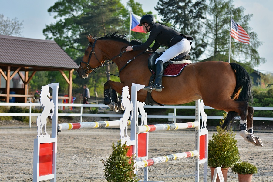 Skoková soutěž stupně „S*“ s návazným rozeskaková$