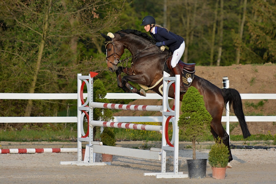 Skoková soutěž stupně „S*“ s návazným rozeskaková$