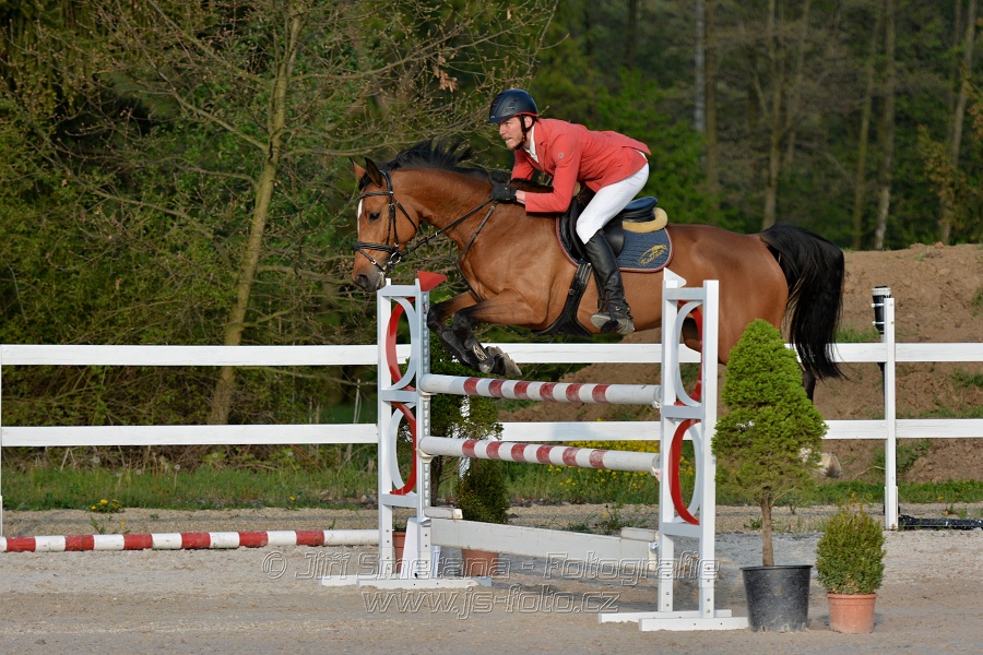 Skoková soutěž stupně „S*“ s návazným rozeskaková$