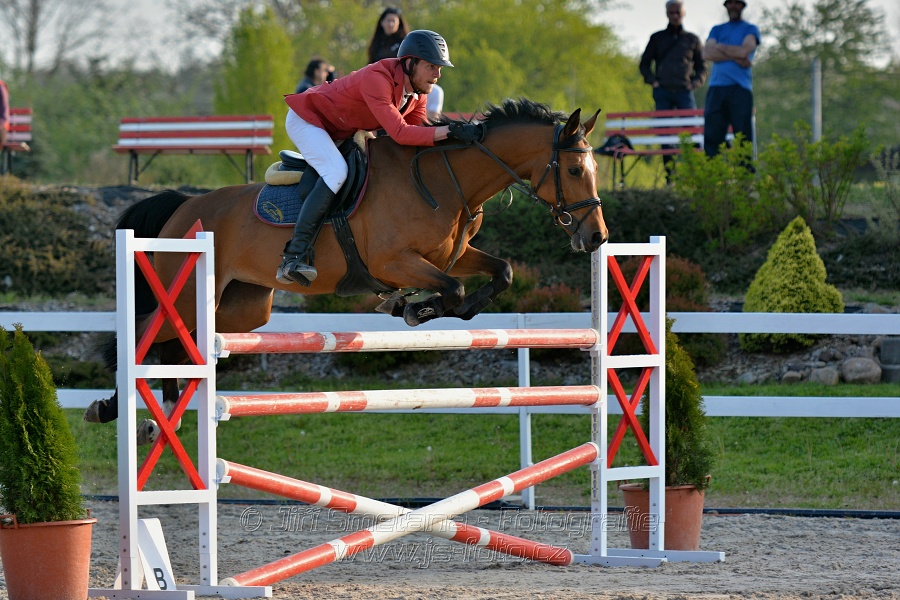 Skoková soutěž stupně „S*“ s návazným rozeskaková$