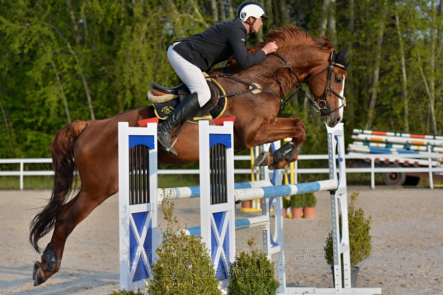 Skoková soutěž stupně „S*“ s návazným rozeskaková$