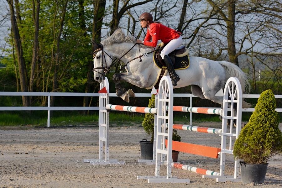 Skoková soutěž stupně „S*“ s návazným rozeskaková$