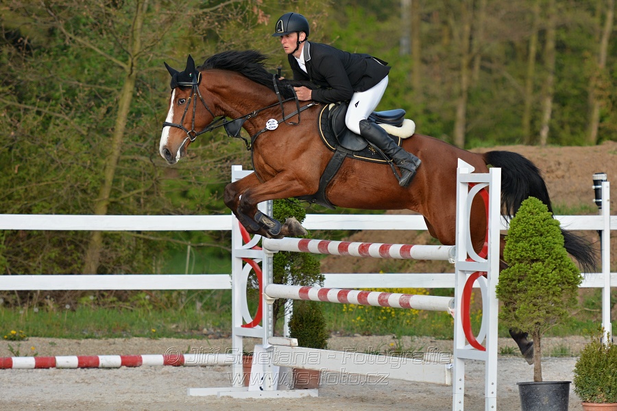 Skoková soutěž stupně „S*“ s návazným rozeskaková$