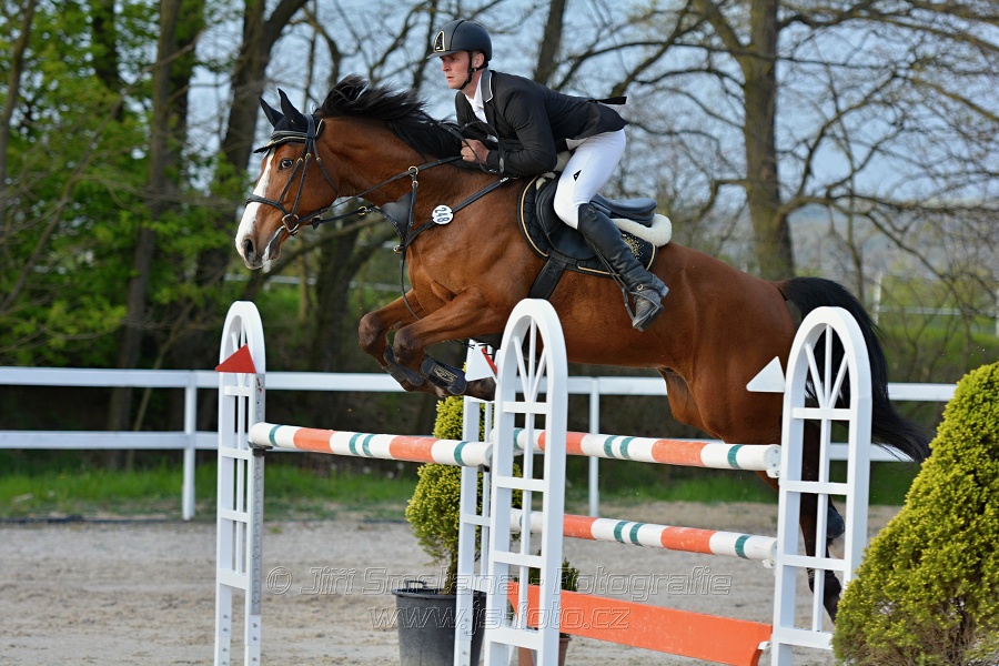 Skoková soutěž stupně „S*“ s návazným rozeskaková$