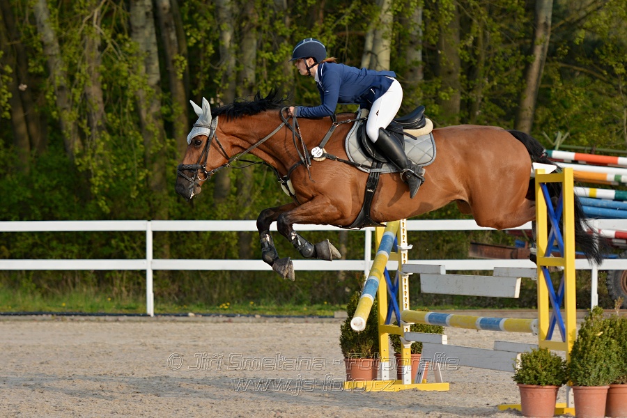 Skoková soutěž stupně „S*“ s návazným rozeskaková$