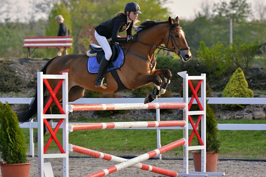 Skoková soutěž stupně „S*“ s návazným rozeskaková$