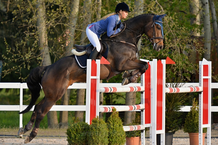 Skoková soutěž stupně „S*“ s návazným rozeskaková$