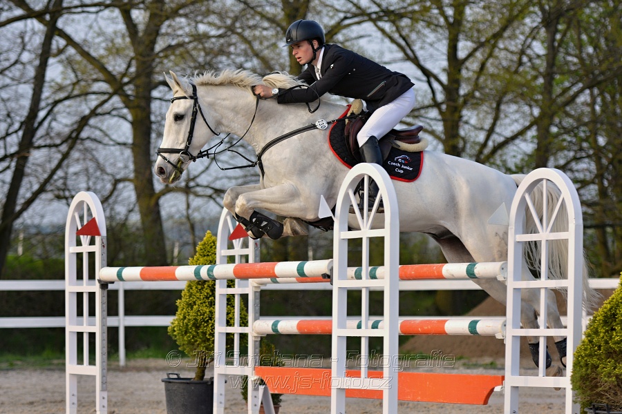 Skoková soutěž stupně „S*“ s návazným rozeskaková$