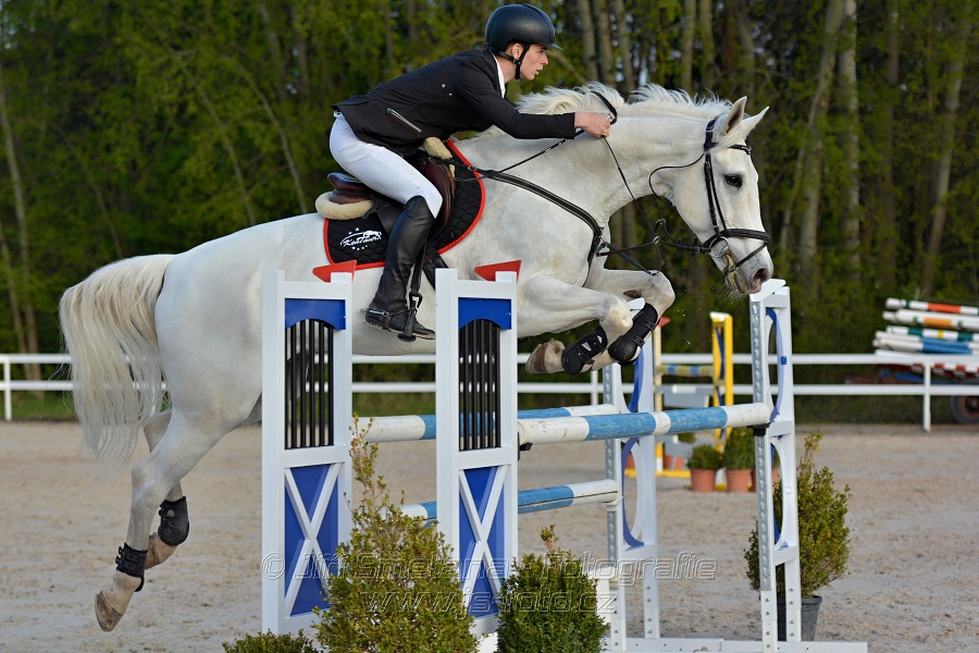 Skoková soutěž stupně „S*“ s návazným rozeskaková$